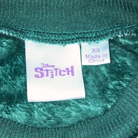 NWT Disney Lilo & Stitch “Dear Santa” Holiday Sweater XS - Picture 5 of 6